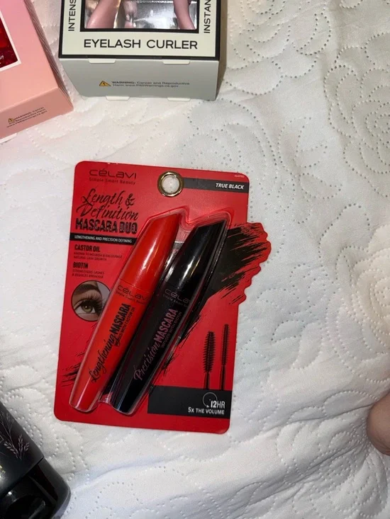 🎀 Self Care Gift Set 💄Lip Oils, Celavi Mascara Duo, Spa Lotion + Beauty Tools - Picture 5 of 6